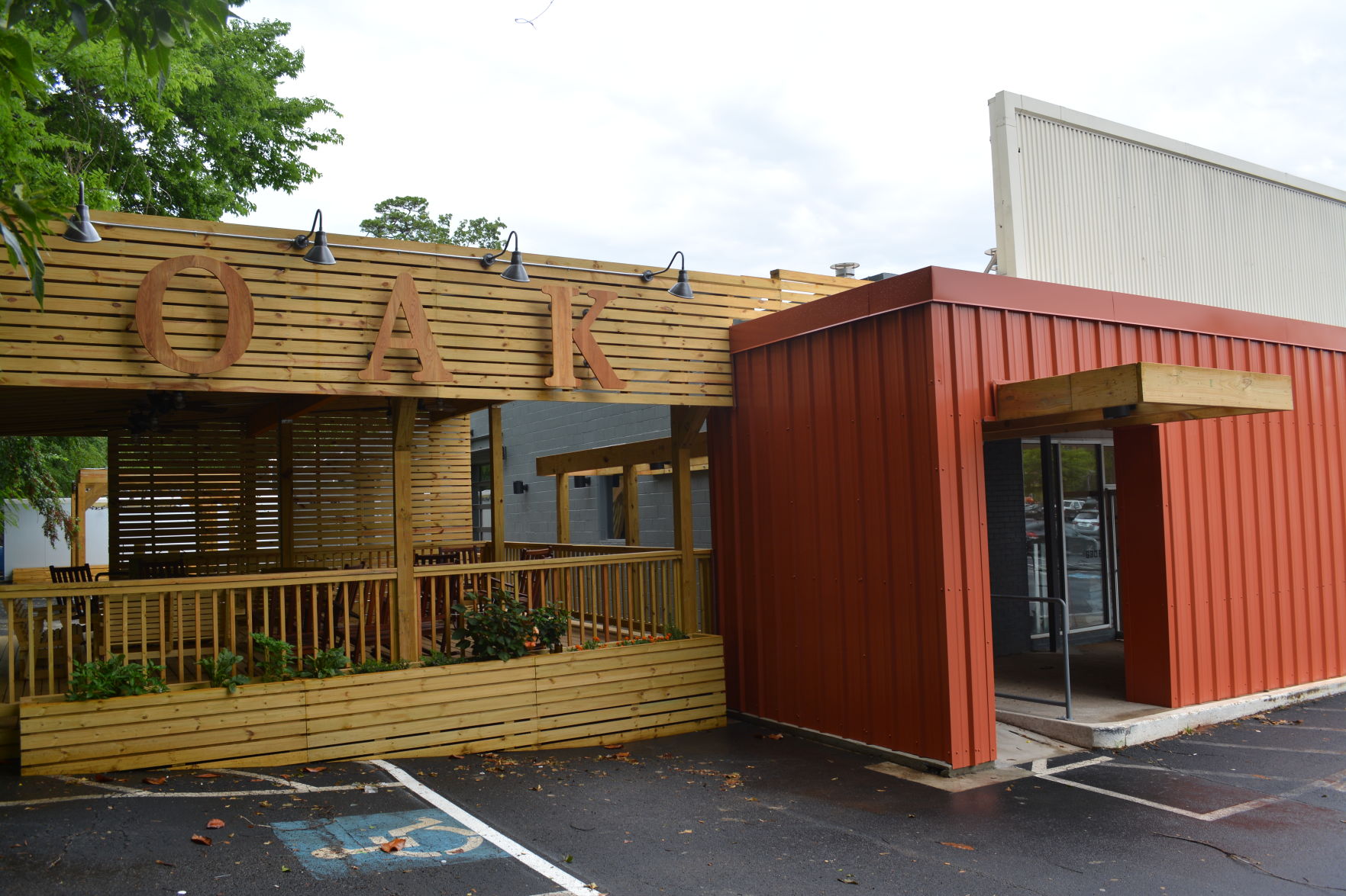 Oak Brewpub 2